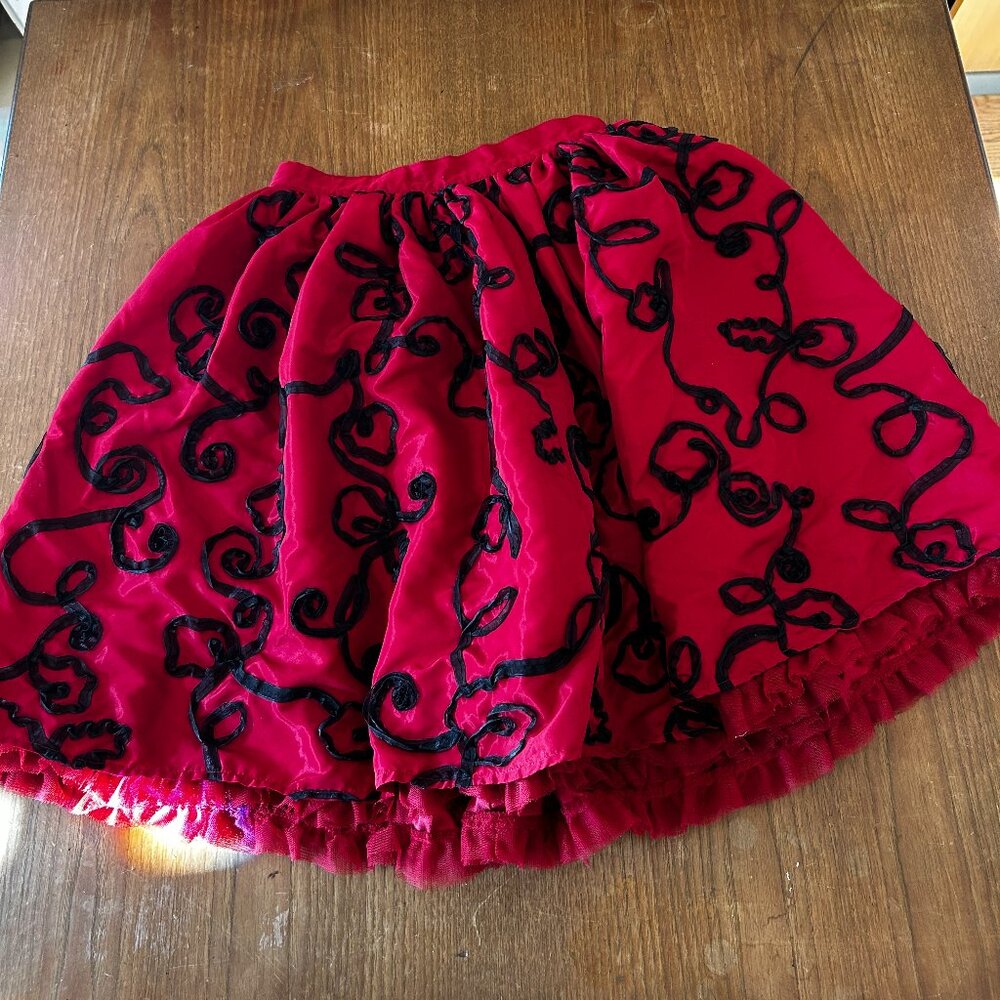 Children's Place red festive skirt Size 12